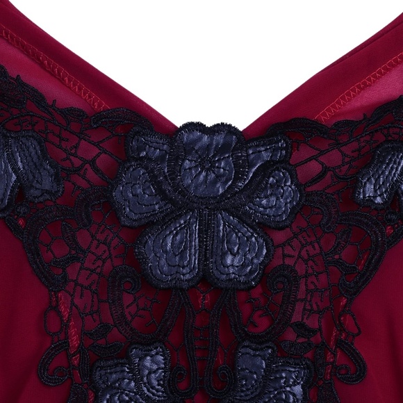 Burgundy sheer top - Picture 4 of 4